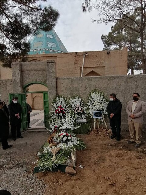 رضا مستوفی‌فرد به خاک سپرده شد