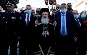 رهبر کلیسای اورشلیم می گوید که تندروهای اسرائیلی شهر حضور مسیحیان را تهدید می کنند