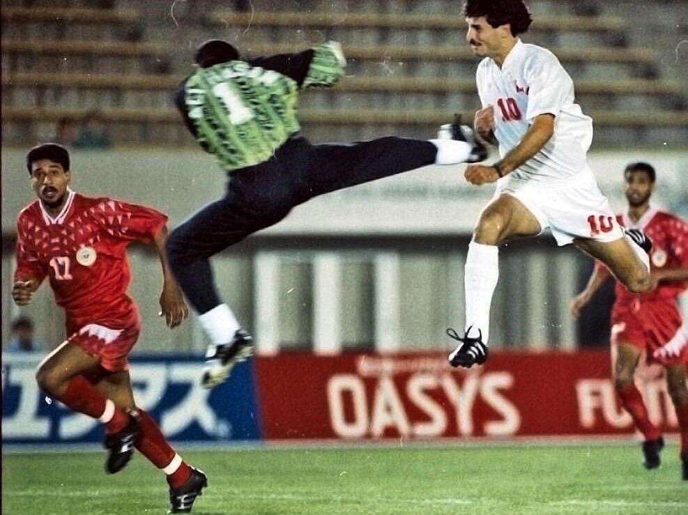 سادیو مانه در نقش علی دایی/عکس