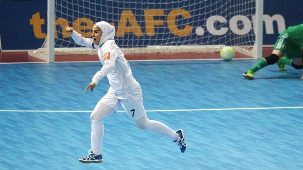 فرشته کریمی از تیم فوتسال خط خورد!