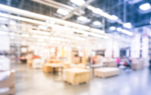 فشار قیمت کالاها در ایالات متحده کاهش می یابد، اما بازار کار همچنان منبع تورم است