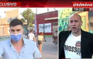 واکنش آقای خبرنگار پس از شنیدن خبر سرقت خانه‌اش در برنامه زنده