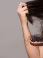 پنج علت ریزش مو در زنان