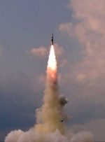 کره‌شمالی از آزمایش موفقیت‌آمیز یک موشک مافوق‌ صوت خبر داد