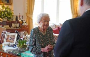 الیزابت ملکه بریتانیا به کووید مبتلا شد