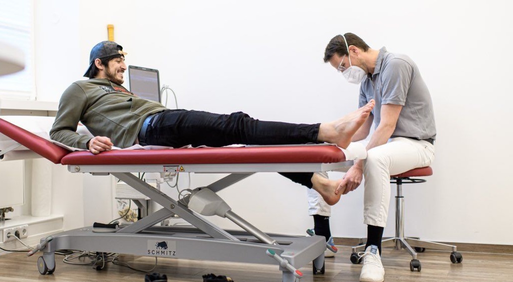 اولین مصاحبه آزمون پس از ورود به آلمان: خوشحالم که اینجا هستم/عکس