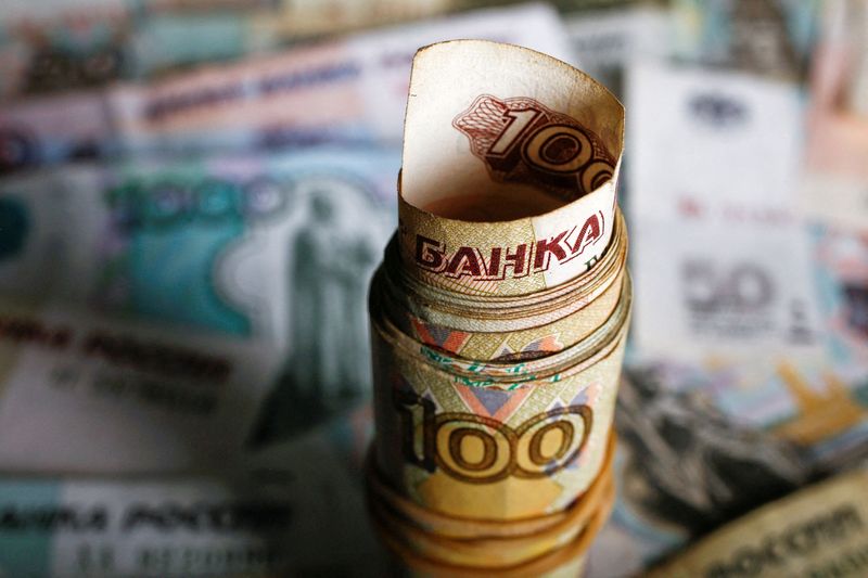 بانک های تحریم شده روسیه نقدینگی کافی برای پاسخگویی به خواسته های مشتریان را گزارش می دهند