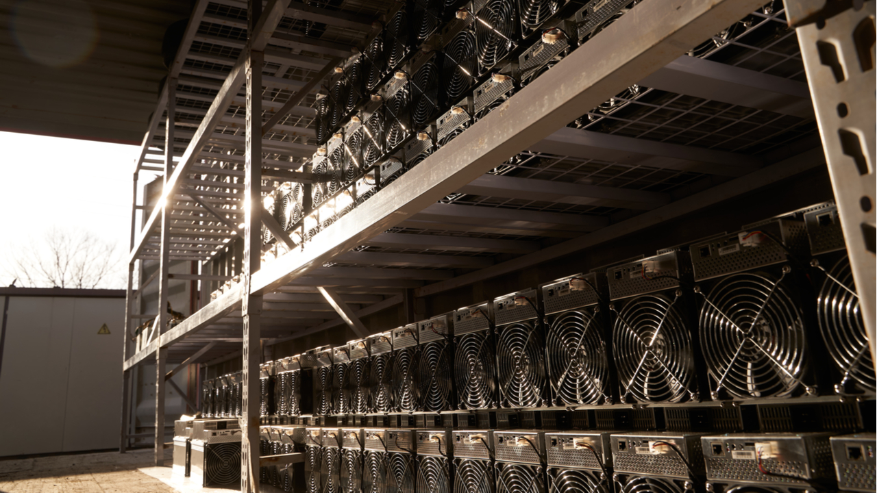 قزاقستان با استخراج غیرقانونی معادن سرکوب کرد، 13 مزرعه کریپتو را منهدم کرد