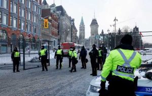 پایتخت کانادا پس از چند هفته اعتراض، پاکسازی را آغاز کرد
