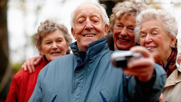 گردشگری سالمندان و لزوم توجه به این نوع از در ایران
