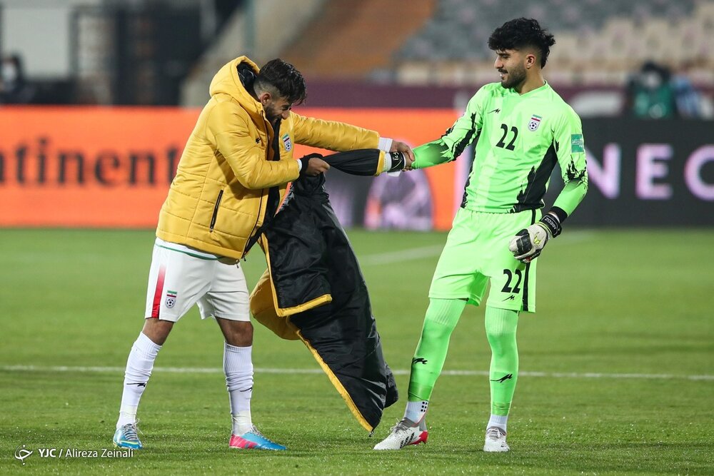 گرفتاری خنده‌دار عابدزاده مقابل امارات/عکس