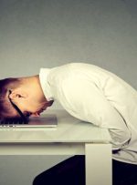 خستگی زوم چیست؛ علت و روش مقابله با آن