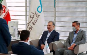 بازدید سرزده مدیرعامل بانک دی از شعبه بیرجند در تعطیلات نوروز