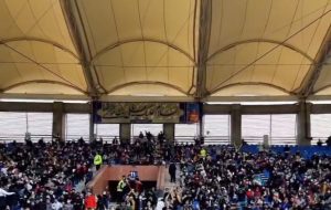 حضور ۲ هزار نفری بانوان در بازی ایران – لبنان