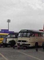 اتوبوس‌های قدیمی میزبان گردشگران نوروزی در برج میلاد