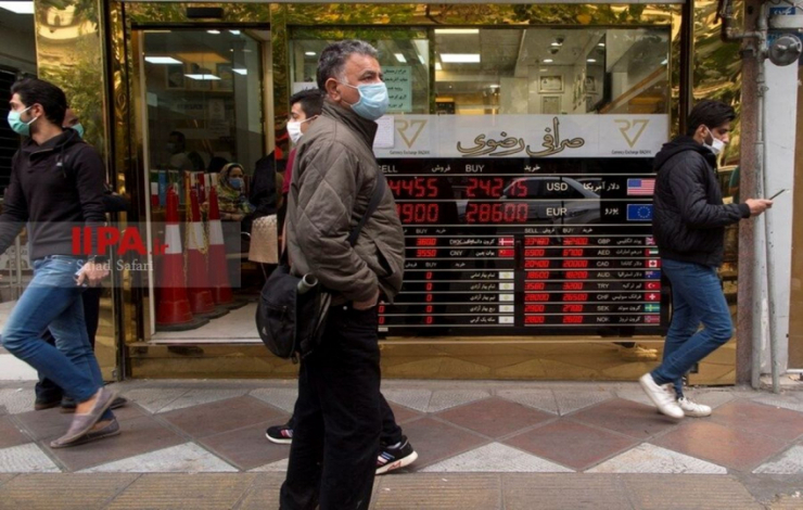 ارز در کانال حساس زمین‌گیر شد | چرا انتظار کاهش قیمت دلار اشتباه است؟