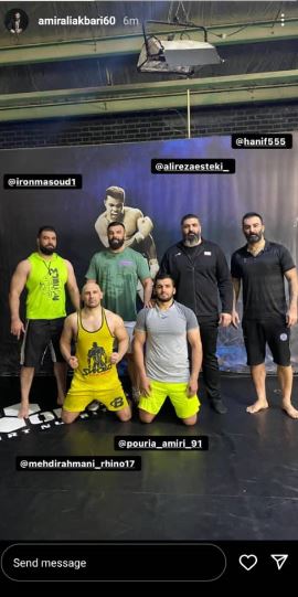 بچه غول استقلال در کنار فایتر ایرانی/عکس