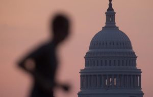 دلار آمریکا به دلیل معکوس شدن بازارها نسبت به ECB و CPI ایالات متحده کاهش می یابد.  برای شاخص DXY کجا؟