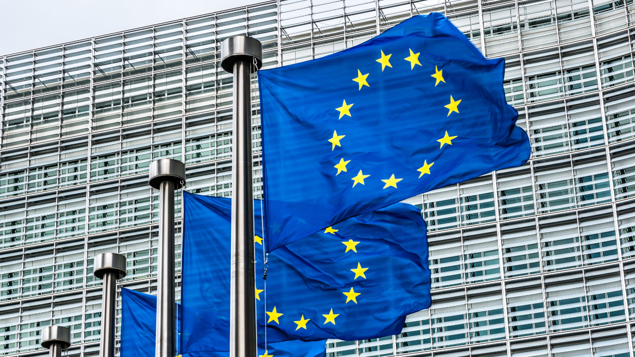رگولاتورهای اتحادیه اروپا هشدار می دهند که کریپتو به عنوان سرمایه گذاری یا وسیله پرداخت برای اکثر مصرف کنندگان خرده فروشی نامناسب است.