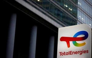 شرکت توتال انرژی فرانسه از قراردادهای عرضه نفت روسیه خارج شد