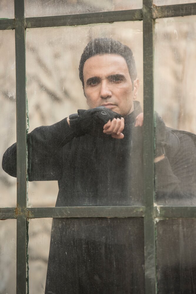 فیگورِ محمدرضا فروتن در «عقرب عاشق»/ عکس