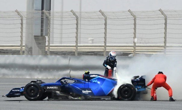 ماشین راننده ایرانی در آتش سوخت/عکس