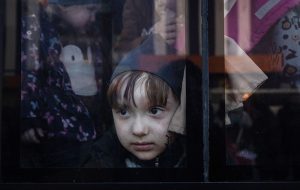 نیمی از آوارگان جنگی اوکراین کودک هستند