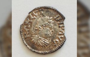 کشف تصادفی یک سکه مهم کشف تصادفی یک سکه مهم