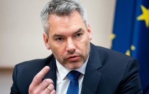 صفحهٔ درخواستی شما یافت نشد.