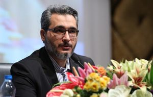 مانور برخی کاربران بر تصویر دست کاری شده مدیرعامل بانک کشاورزی مانور برخی کاربران بر تصویر دست کاری شده مدیرعامل بانک کشاورزی