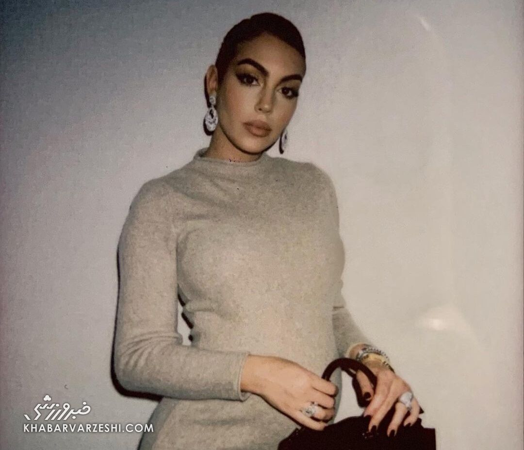 ارزش شگفت‌انگیز کلکسیون جواهرات رونالدو و نامزدش/ میلیون‌ها پوند در کمد زوج خبرساز!/ تصاویر این جواهرات خاص را ببینید