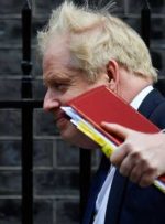 حزب کارگر بریتانیا پیشنهادی برای آغاز تحقیقات تحقیر آمیز در مورد نخست وزیر جانسون ارائه می کند