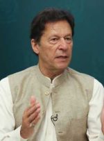 خان پاکستان قول داد پس از حکم دادگاه علیه او به مبارزه ادامه دهد