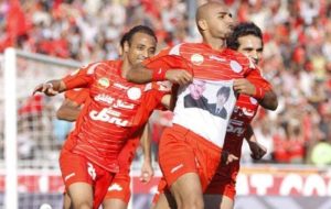 دستور قضایی برای بازیکن سابق پرسپولیس/کلاه‌کج فراری شد!