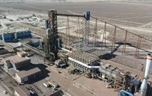 عربستان قیمت نفتش را کاهش می‌دهد