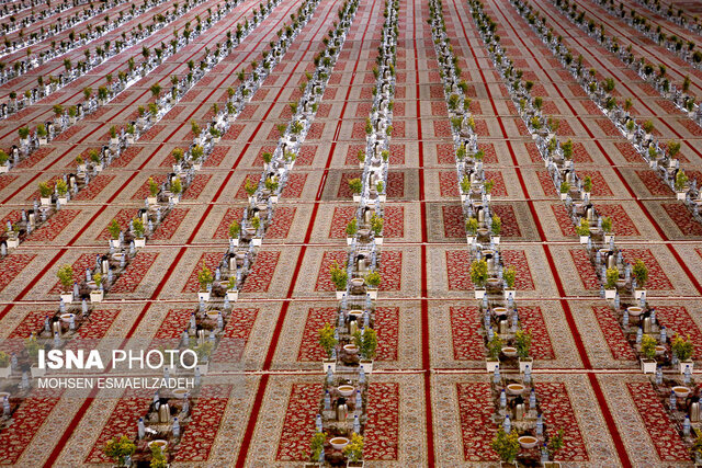 قدمت برپایی سفره افطار در حرم رضوی به دوران صفویان بازمیگردد