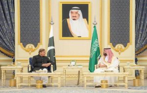 نخست‌وزیر پاکستان با ولیعهد عربستان دیدار کرد