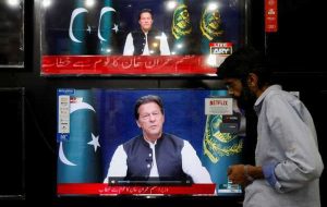 پارلمان پاکستان بار دیگر برای رای‌گیری برای برکناری نخست‌وزیر خان تلاش می‌کند