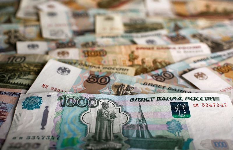 کاخ سفید می گوید که روبل به طور مصنوعی توسط بانک مرکزی روسیه حمایت می شود