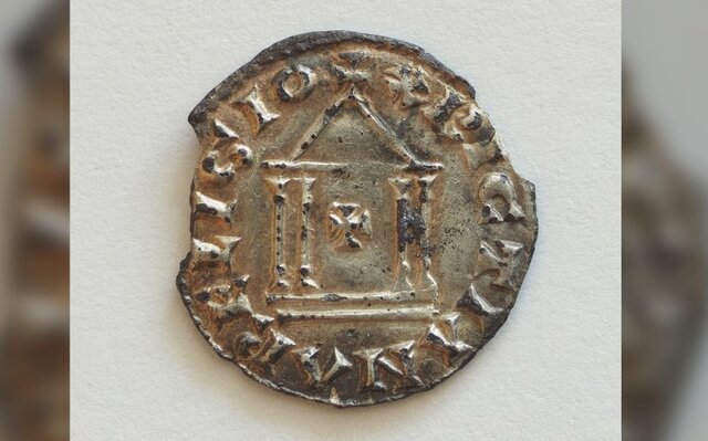 کشف تصادفی یک سکه مهم