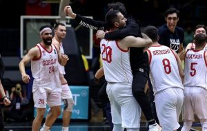 تصویری از افتضاح در اهدای مدال لیگ برتر بسکتبال