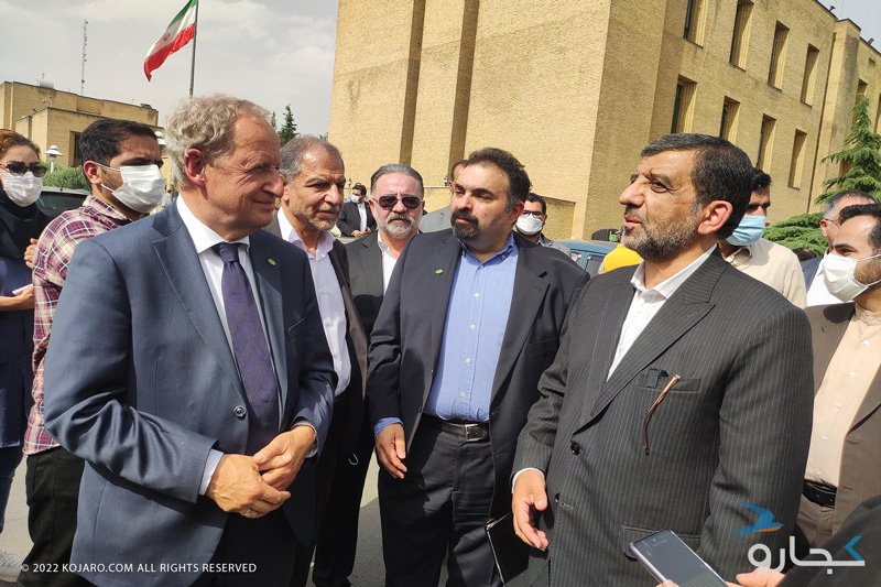 مراسم رونمایی از شناسنامه بین‌المللی خودروی تاریخی