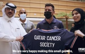 اقدام خیرخواهانه مسی و راموس در قطر/عکس اقدام خیرخواهانه مسی و راموس در قطر/عکس