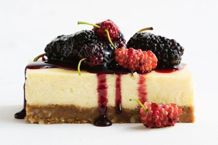 چیزکیک شاه‌توت بهاری