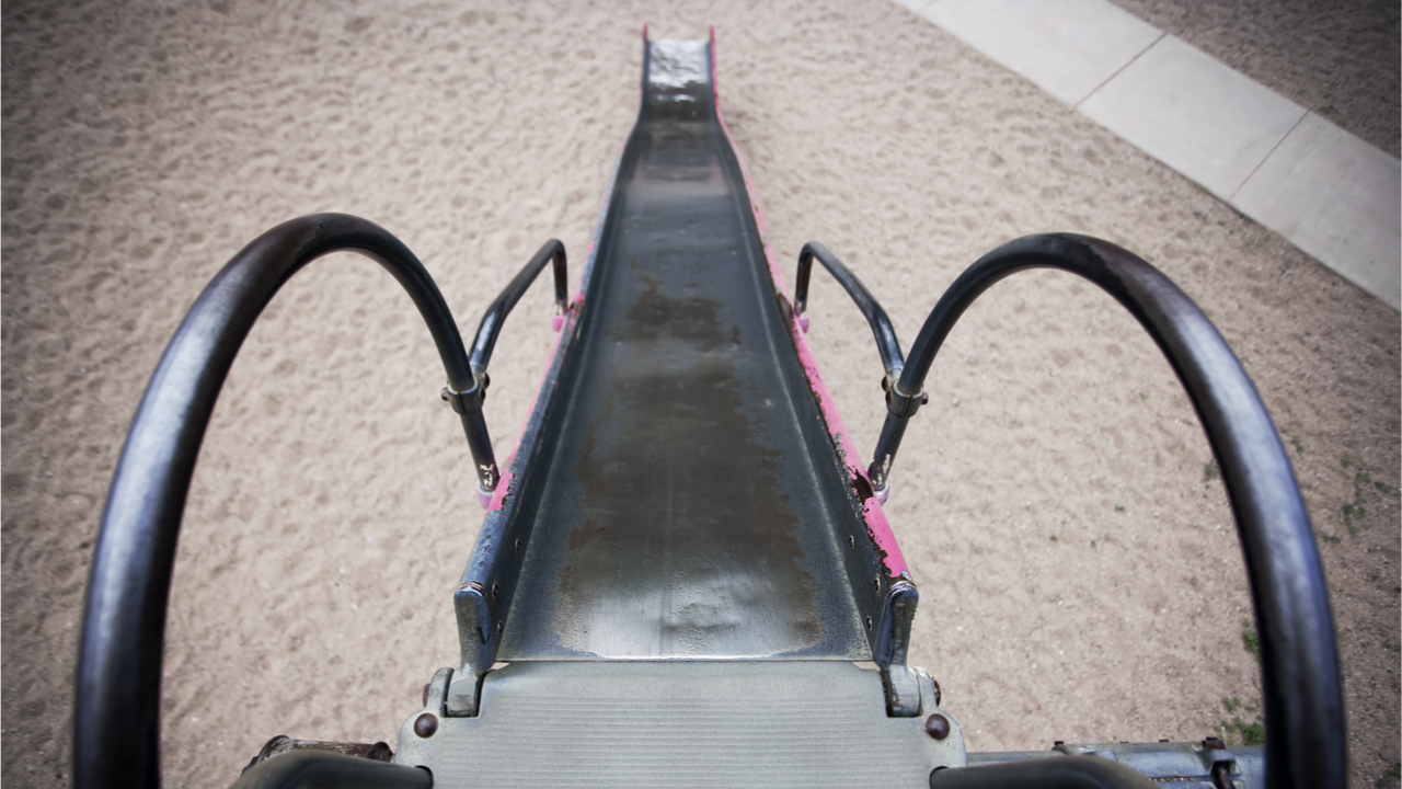 ارزش قفل شده در اسلایدهای مالی غیرمتمرکز 17 درصد کمتر در 30 روز گذشته