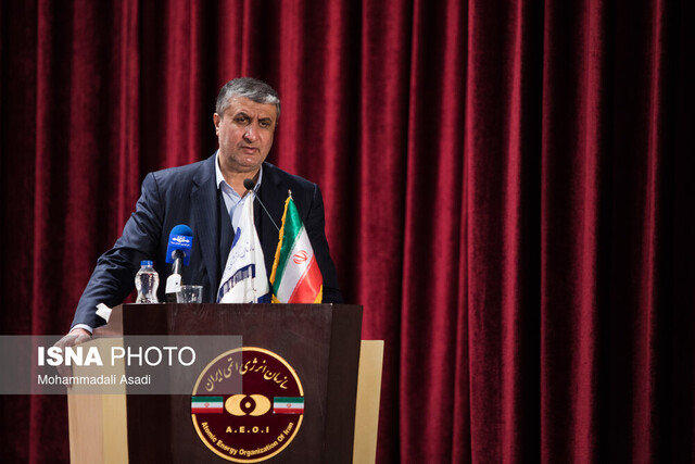 اسلامی: امروز دانشمندان ما در حوزه آب‌سنگین حرف‌هایی برای گفتن دارند