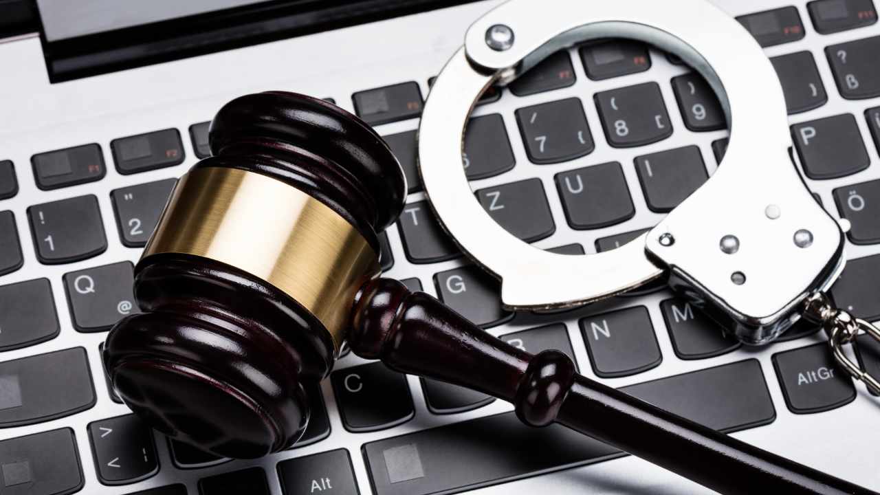 ایالات متحده، بریتانیا، کانادا 50 سرنخ مجرمانه را به اشتراک می گذارند، از جمله طرح بالقوه 1 میلیارد دلاری پونزی