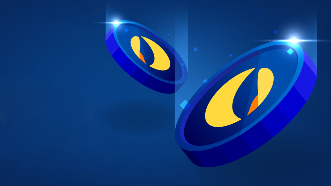 با کاهش بیش از 33 درصدی قیمت LUNA در 24 ساعت، استیبل کوین UST به زیر برابری 1 دلار می رسد و به 0.93 دلار می رسد.