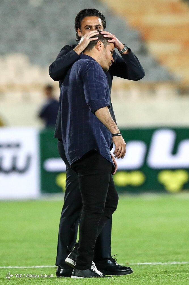 بوسه فرهاد علیه ادعای جنجالی علیمنصور!/عکس