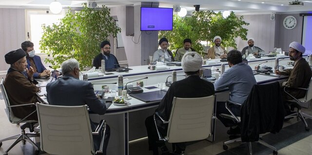 بیش از ۹۲ درصد مردم ایران به زیارت امام رضا (ع) رفته‌اند